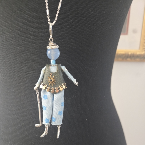diva doll Jewelry - Diva Doll Necklace From PARIS